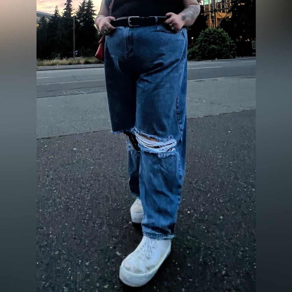 Baggy Ripped Knee High Waisted Jeans- Plus Size